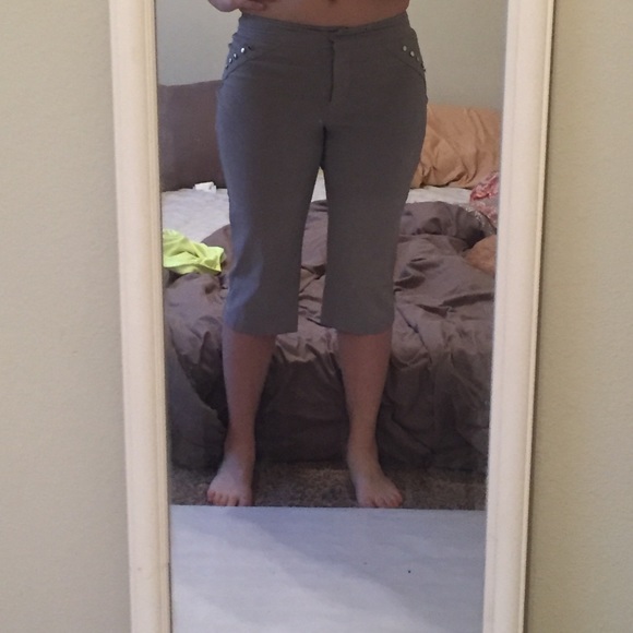 Studded Gray Crop Pants - Picture 3 of 4